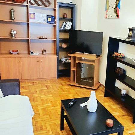 Cozy And Bright Apartment In The Heart Of The City Thessaloniki Exterior foto