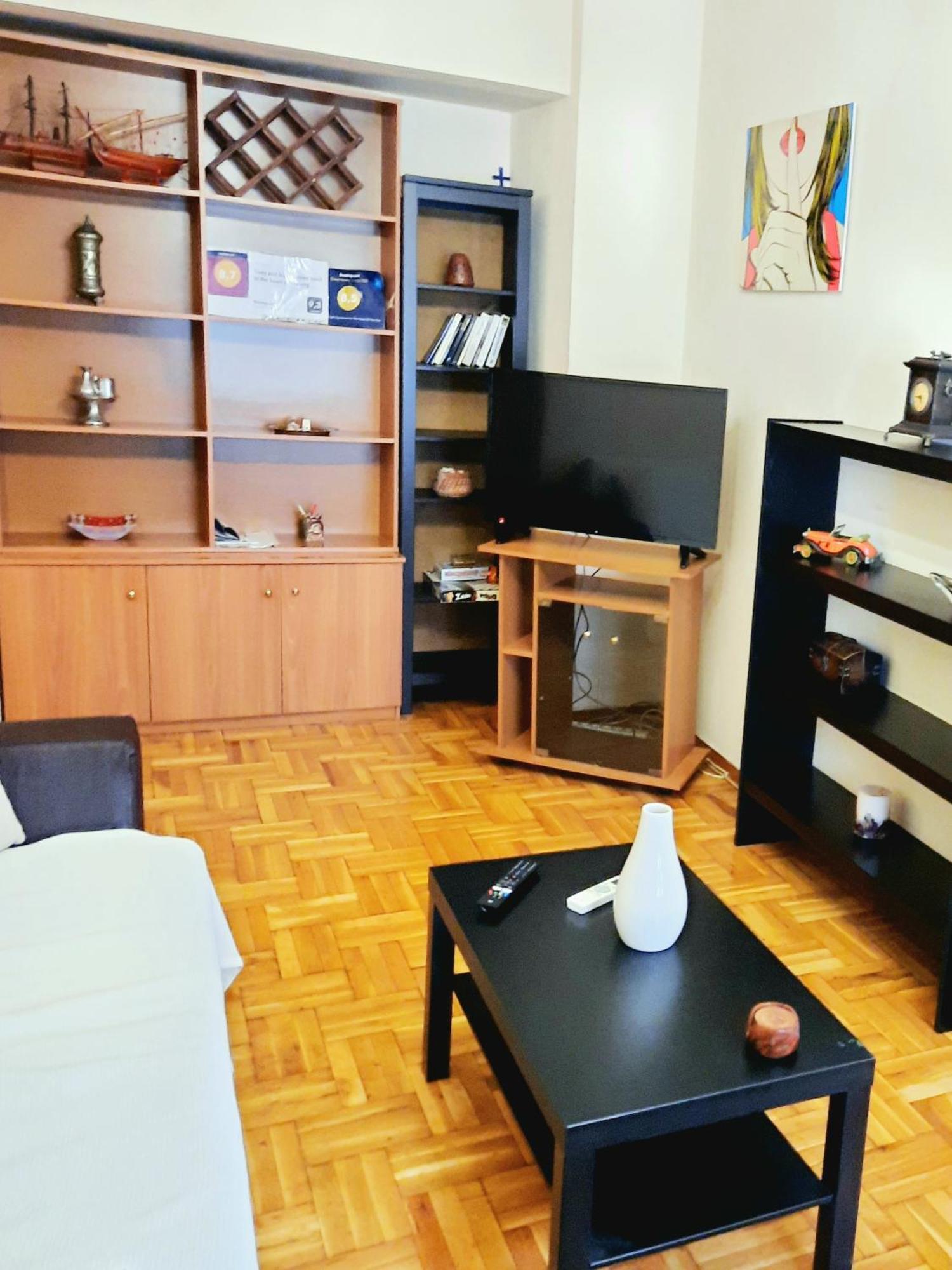 Cozy And Bright Apartment In The Heart Of The City Thessaloniki Exterior foto