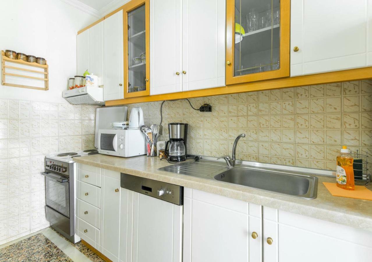 Cozy And Bright Apartment In The Heart Of The City Thessaloniki Exterior foto